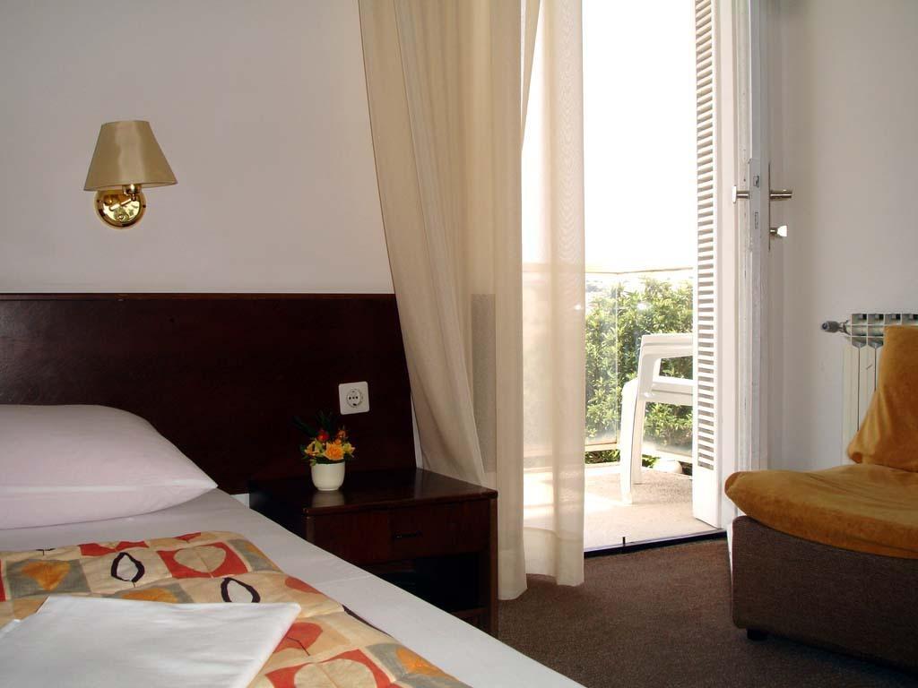 Hotel Adriatic Omisalj Room photo